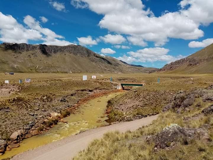 Afectados en la cuenca Llallimayo 04 l Difusion