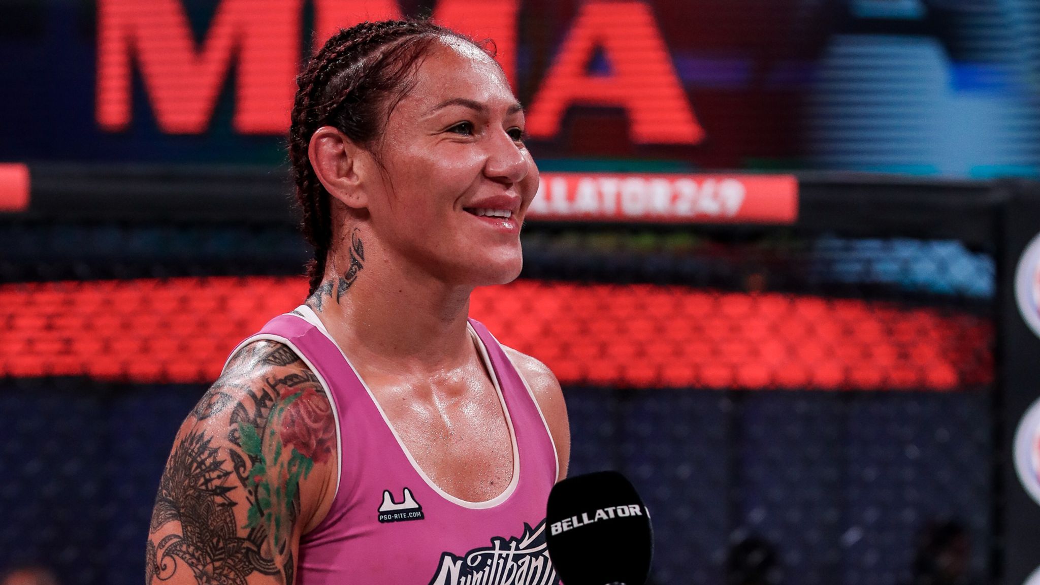 Cat Zingano acusa a Cris Cyborg de evadir pruebas antidopaje, responde el campeón mundial de peso pluma de Bellator - MMA.uno, #1 en noticias de artes marciales mixtas (MMA) en español. 1 1643629063 Cat Zingano acusa a Cris Cyborg de evadir pruebas antidopaje
