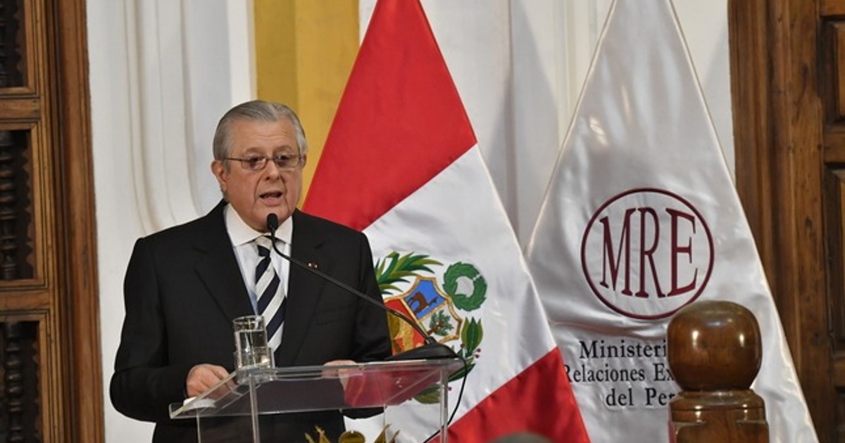 Canciller Maurtua Hay certeza juridica para inversiones en Peru