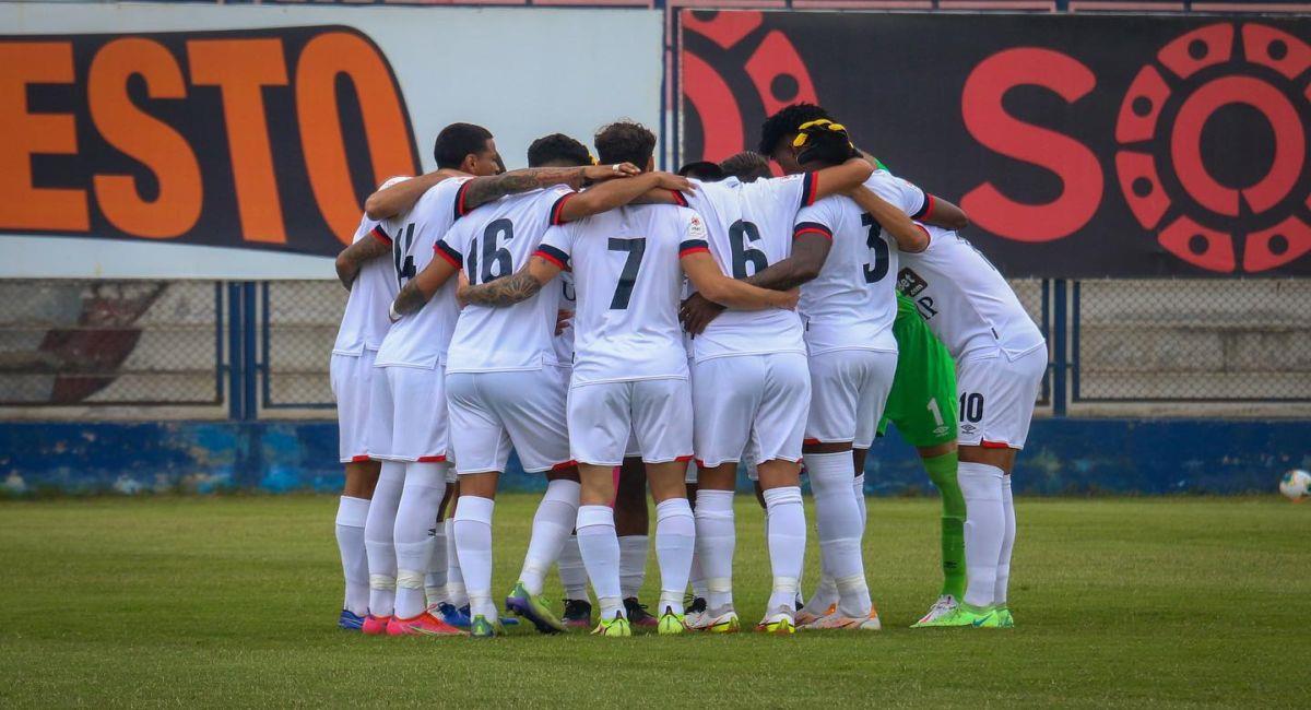 Los jugadores que entrenaron con San Martin esperan al TAS