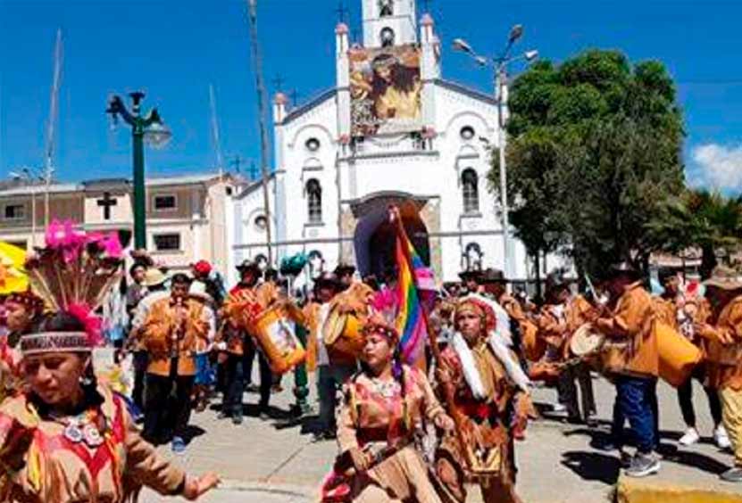 Selección Peruana: Descubre el baile "Pieles Rojas de Paramonga" que fascinó a Lapadula 1 Seleccion Peruana Descubre el baile Pieles Rojas de Paramonga que