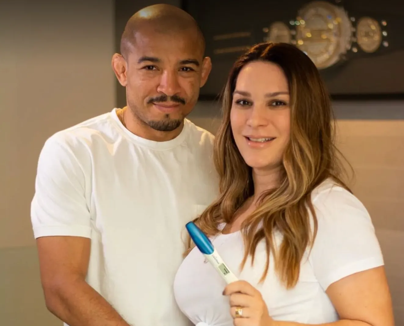 Jose Aldo and wife Jose Aldo anuncia que sera padre por segunda vez Decir