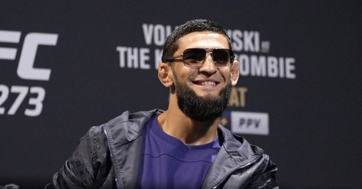 Khamzat chimaev revela como gasto los 50000 que recibio por
