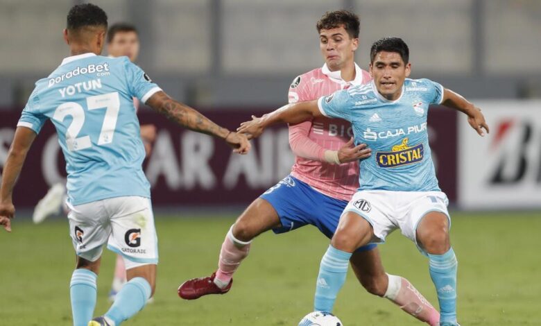 Sporting Cristal no pudo competir con la Universidad Católica de Lima 1 Sporting cristal no pudo competir con la universidad catolica de