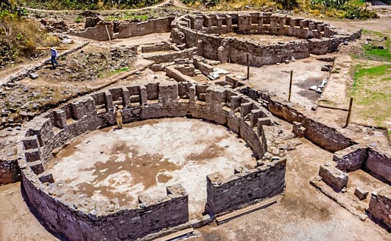 Esplendor Wari: Nuevos estudios revelan aspectos desconocidos de esta cultura que surgió en los Andes centrales 1 Esplendor wari nuevos estudios revelan aspectos desconocidos de esta cultura