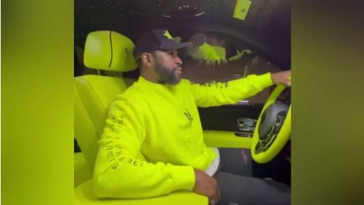 Mayweather compró un asiento mink para su nieto y causó polémica 1 Mayweather compro un asiento mink para su nieto y causo