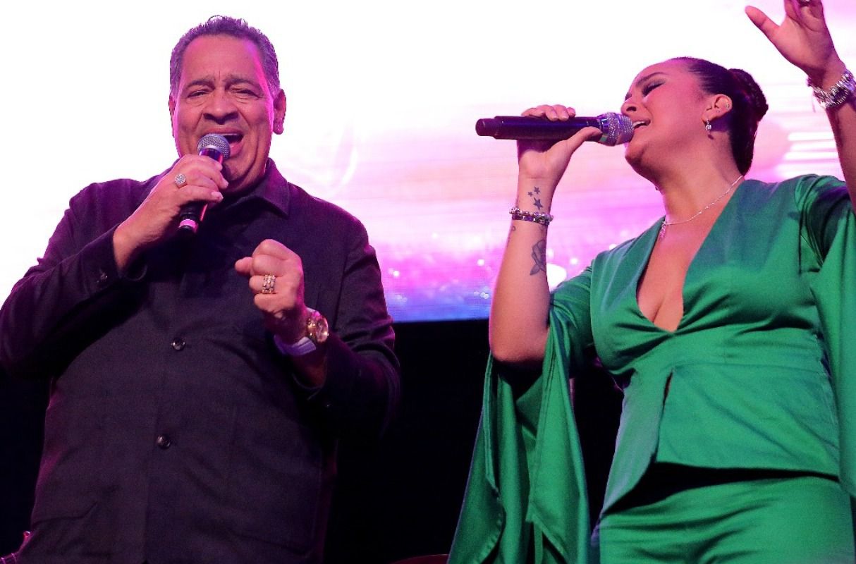 Daniela Darcourt inicio su gira por los EUA junto al