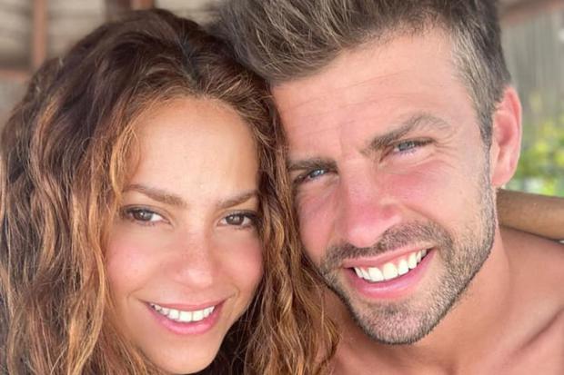 La respuesta de Gerard Piqué a los comentarios de Shakira a una revista 2 Shakira y Piqué se conocieron mientras grababan "Waka Waka"lema oficial del Mundial de Sudáfrica 2010 (Foto: Shakira / Instagram)