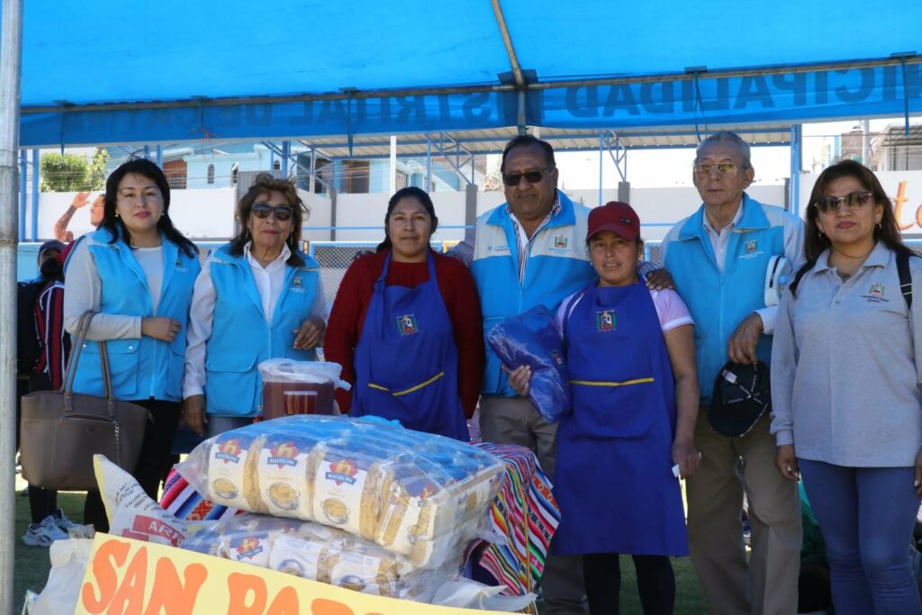 1666495643 104 mujeres de ollas comunales de cayma participaron en evento deportivo