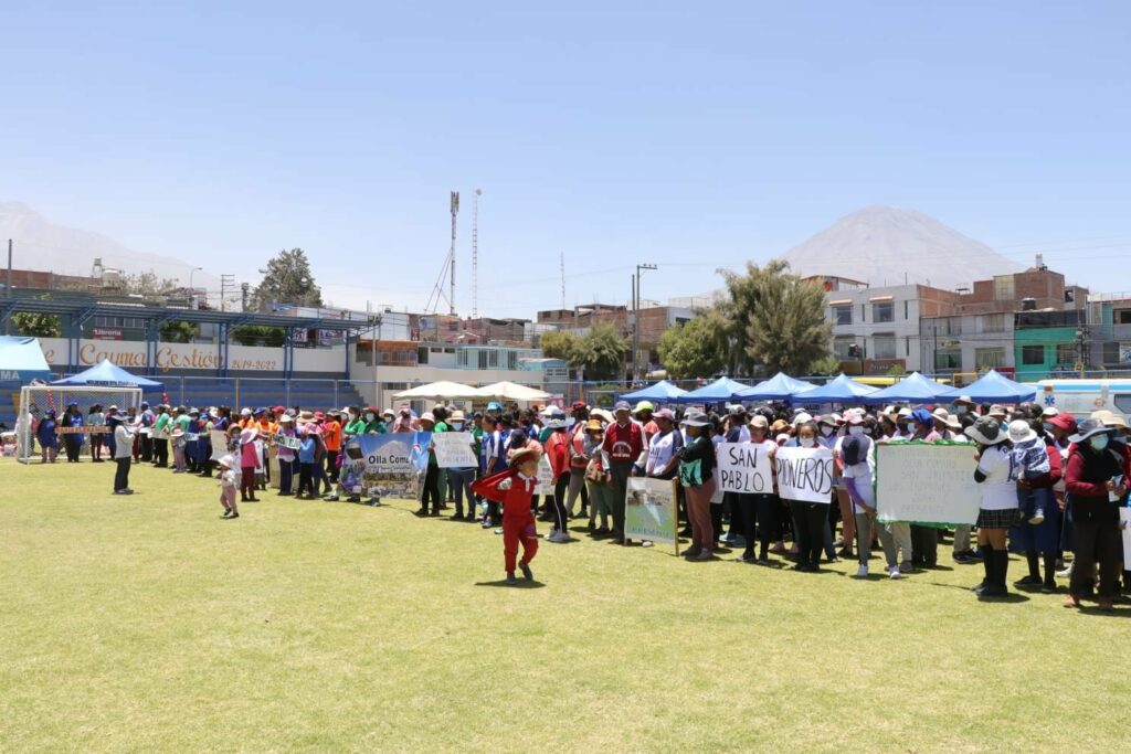 1666495644 277 Mujeres de ollas comunales de Cayma participaron en evento deportivo