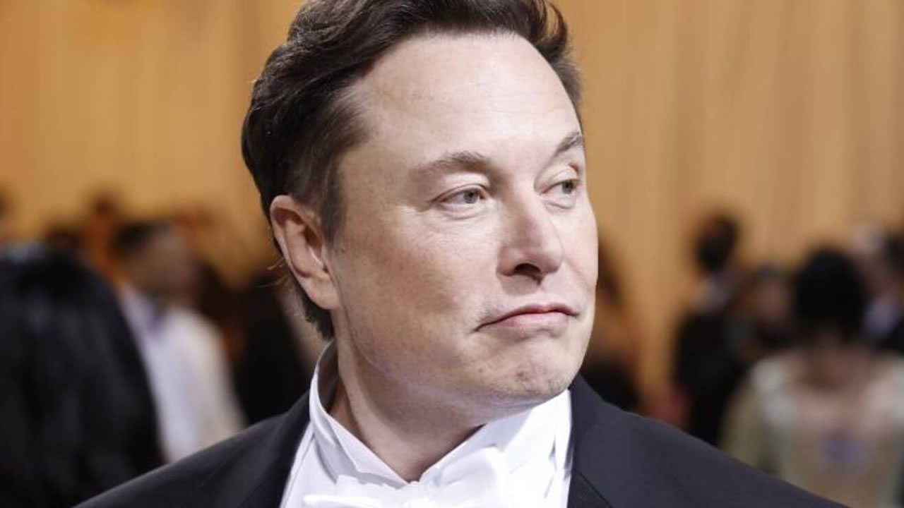 Elon Musk quiere comprar Twitter para lanzar su misteriosa “aplicación X” 1 elon musk portada