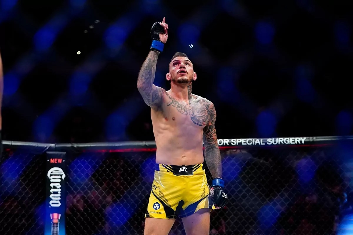 Con un provocador lanzamiento, Renato Moicano se suma a la lista de prospectos para enfrentar a Conor McGregor en su regreso el 14 de octubre. 1 Con un provocador lanzamiento Renato Moicano se suma a la