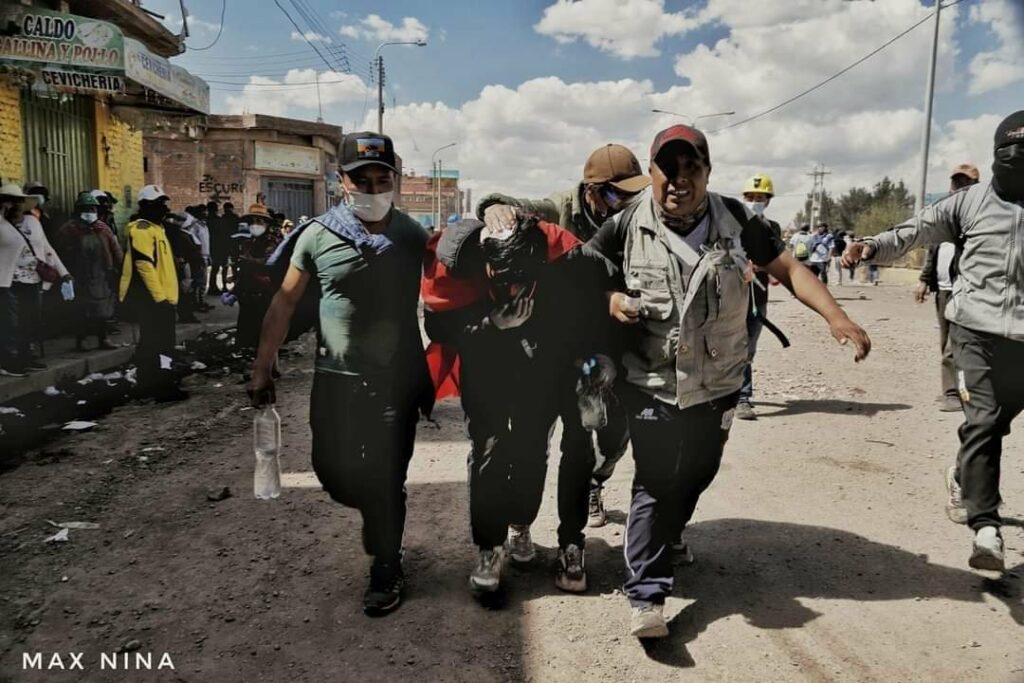 Enfrentamientos entre policías y vecinos que exigen cierre del Congreso dejan 9 muertos en Juliaca - EPA Noticias 5 1673375876 753 enfrentamientos entre policias y vecinos que exigen cierre del congreso