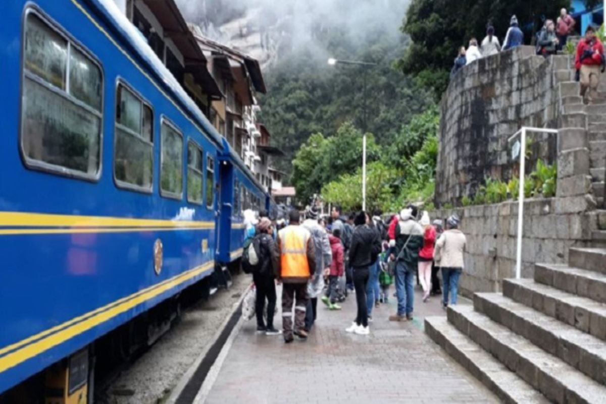 Cusco: Suspenden servicios de tren en el tramo Ollantaytambo-Machu Picchu-Hidroeléctrica 1 Cusco Suspenden servicios de tren en el tramo Ollantaytambo Machu Picchu Hidroelectrica