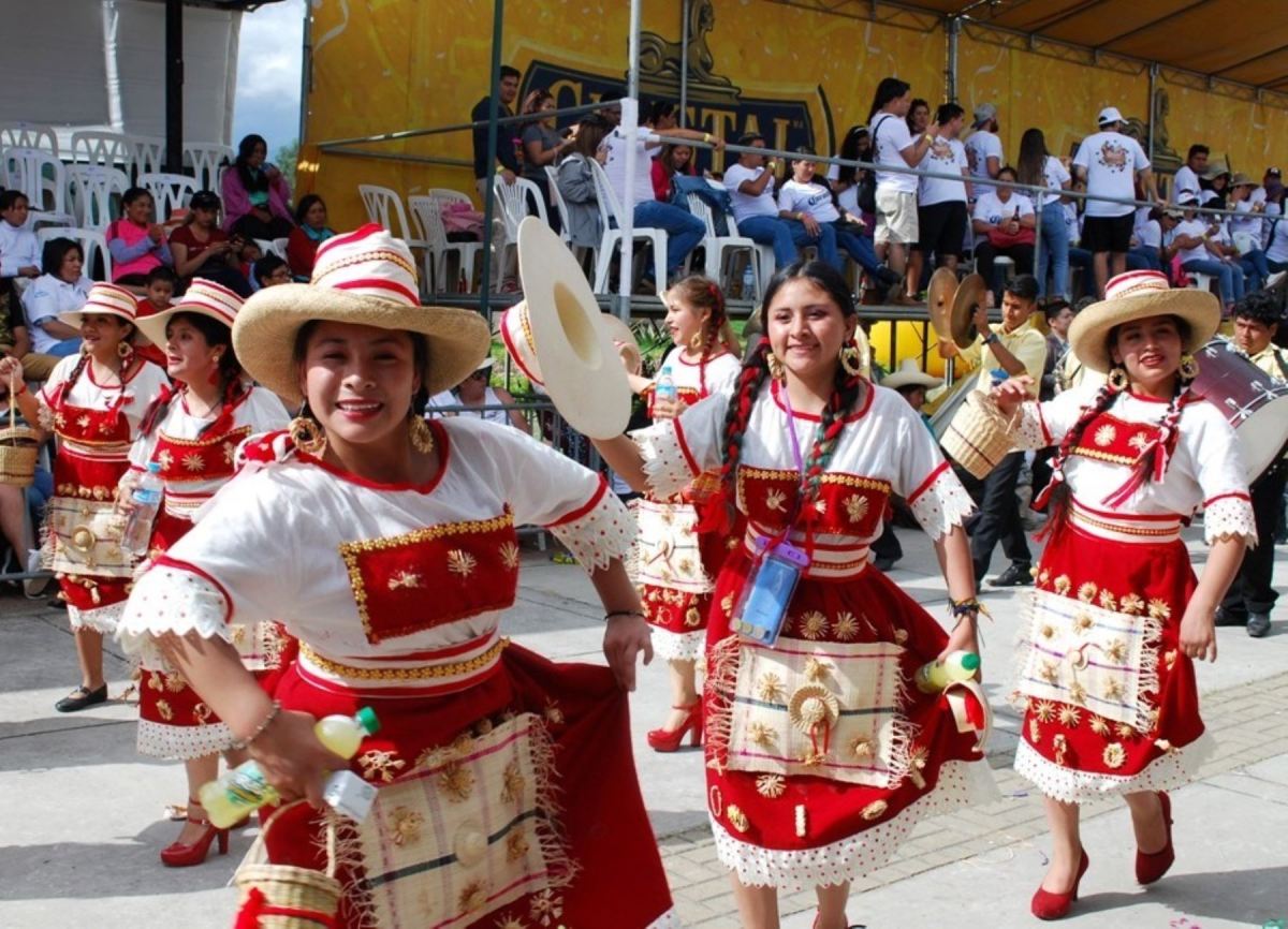 El carnaval va Cajamarquinos se unen y ratifican organizacion de