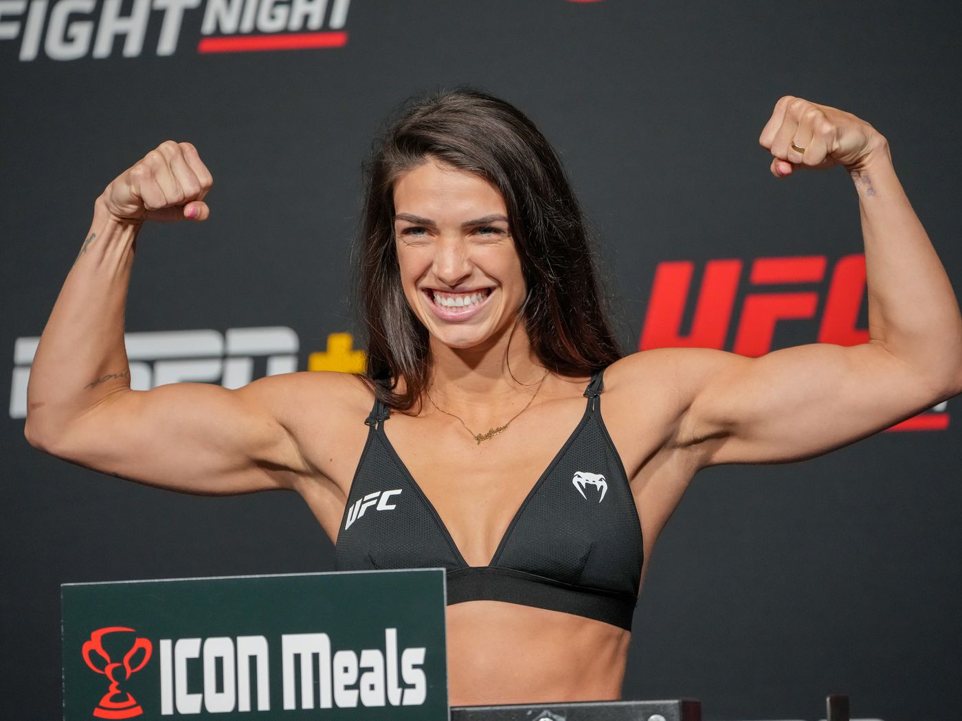 Mackenzie Dern vs. Angela Hill acordaron UFC Fight Night el 13 de mayo 1 Mackenzie Dern vs Angela Hill acordaron UFC Fight Night el