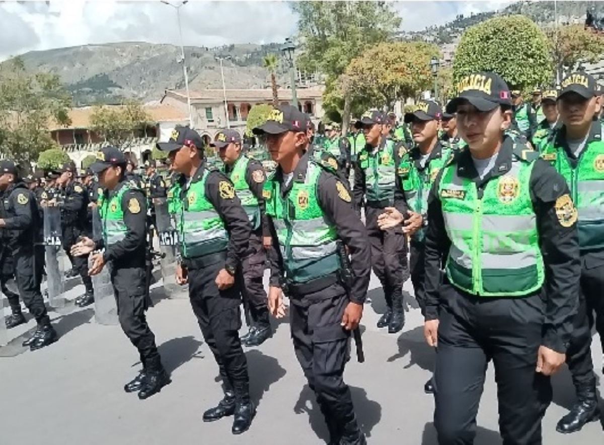 Semana Santa en Ayacucho Mas de 1500 policias velan por