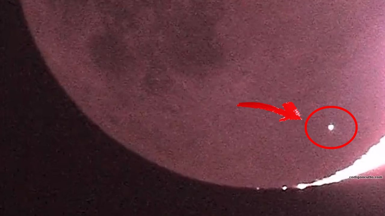 Meteorito choca con gran fuerza sobre la Luna y causa un brillante destello 1 meteorito choca luna portada