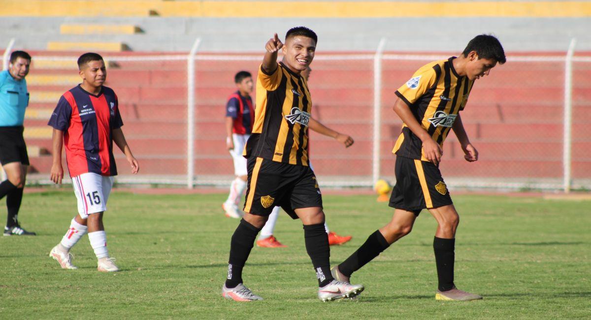 Aurora y Huracán no se dan por vencidos en una dura jornada de Copa Perú en Arequipa 1 Aurora y Huracan no se dan por vencidos en una