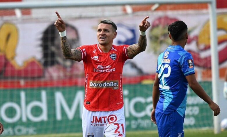 Carlos Garcés lidera la victoria de Cienciano 1 Carlos garces lidera la victoria de cienciano