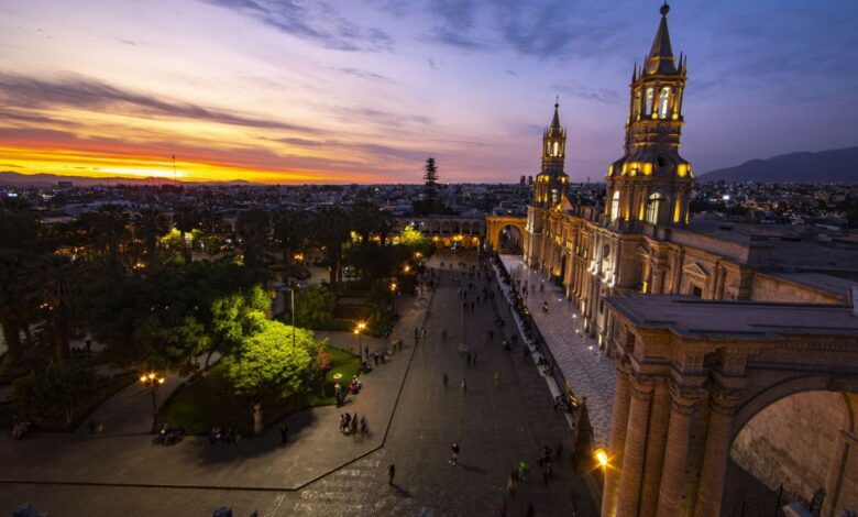 ¡A viajar en agosto! Visita estas regiones y disfruta de sus fascinantes festividades 1 A viajar en agosto visita estas regiones y disfruta de